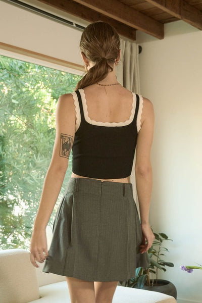 Contrast Scallop Trim Sweater Knit Crop Top