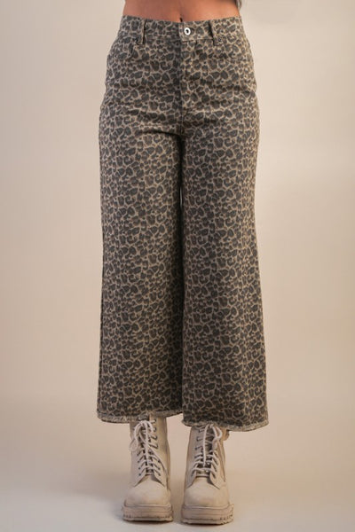 Leopard Printed Wide Leg Jeans