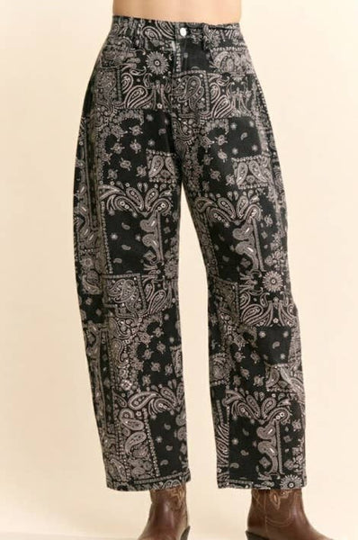 Davi & Dani - Bandana Print High-Rise Barrel Pants