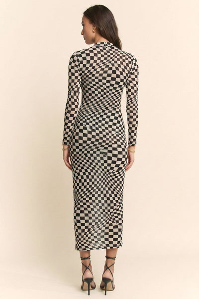 Davi & Dani - CHECKERED OPTICAL ILLUSION MESH MIDI DRESS