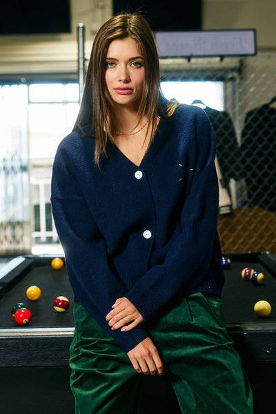 BUCKETLIST INC - IJ3212-LUCKYDUCK | Embroidered "Lucky Duck" V-Neck Cardigan