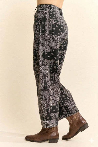 Davi & Dani - Bandana Print High-Rise Barrel Pants