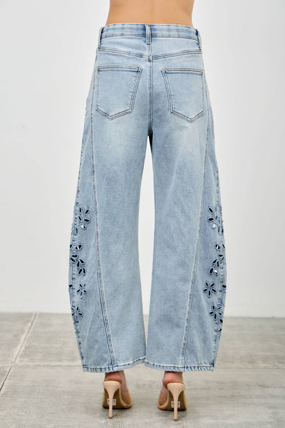 SAIGE DENIM - P8309L-HIGH RISE LOW CURVE BARREL WITH EMBROIDERY