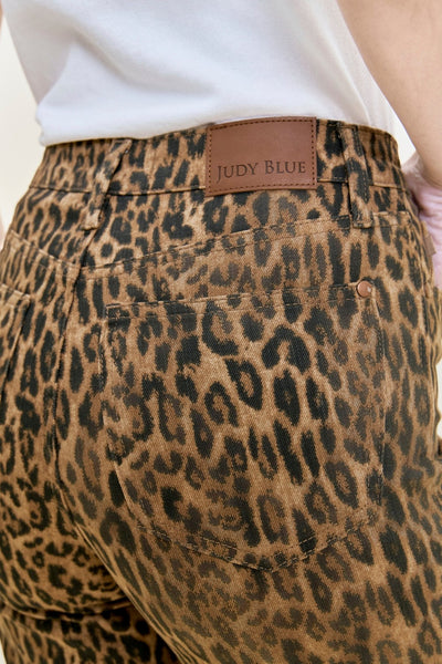 Women’s Kimberly high-waist tummy control straight leg jeans in leopard print