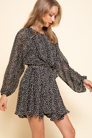 black print dress wide sleeve